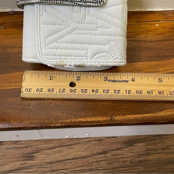 Playboy Quilted Stitched Logo Letters Wallet White With Silver Hardware Detail - Picture 13 of 15